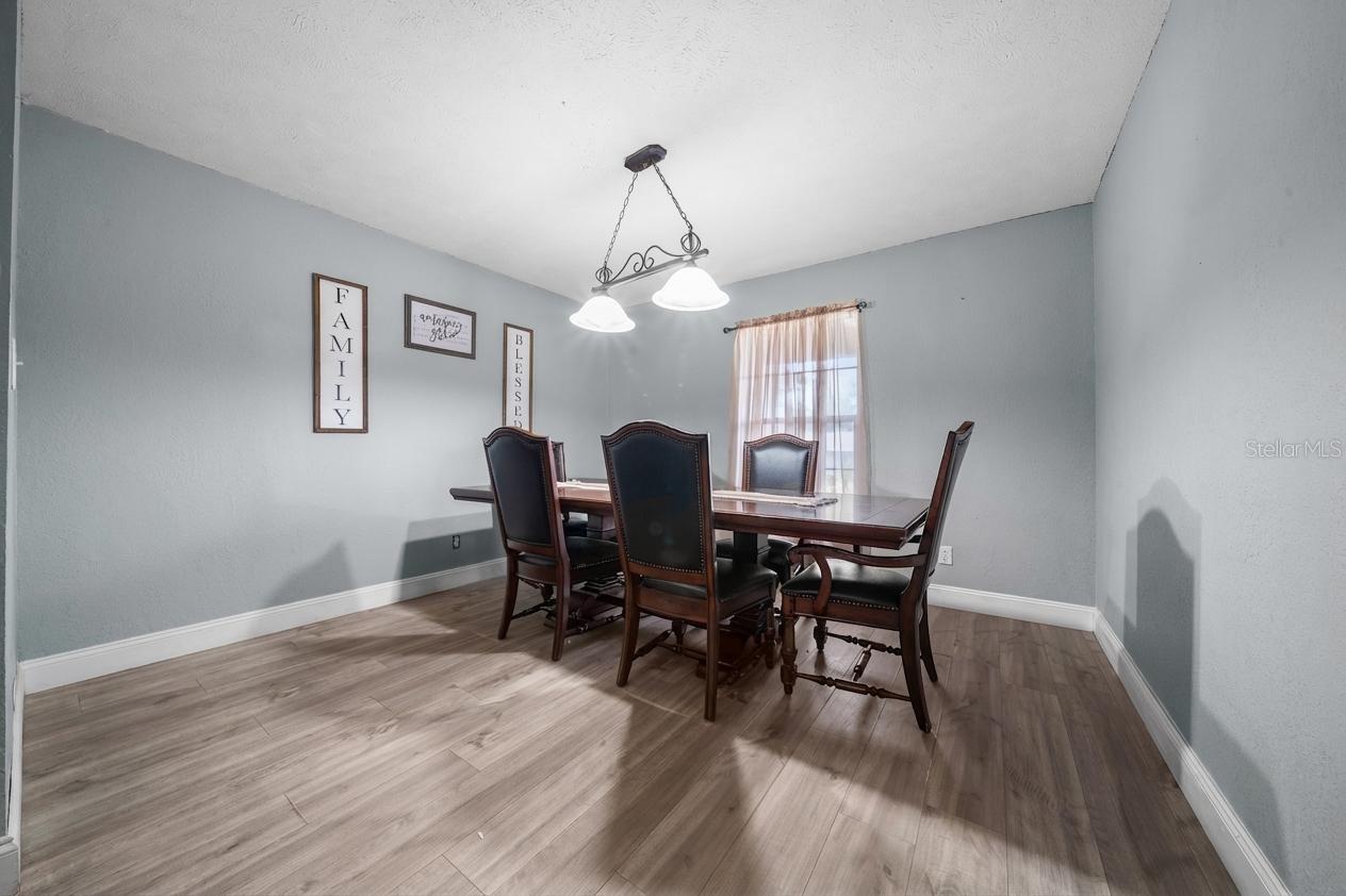 Image 12 of 24 For 14569 96th Court