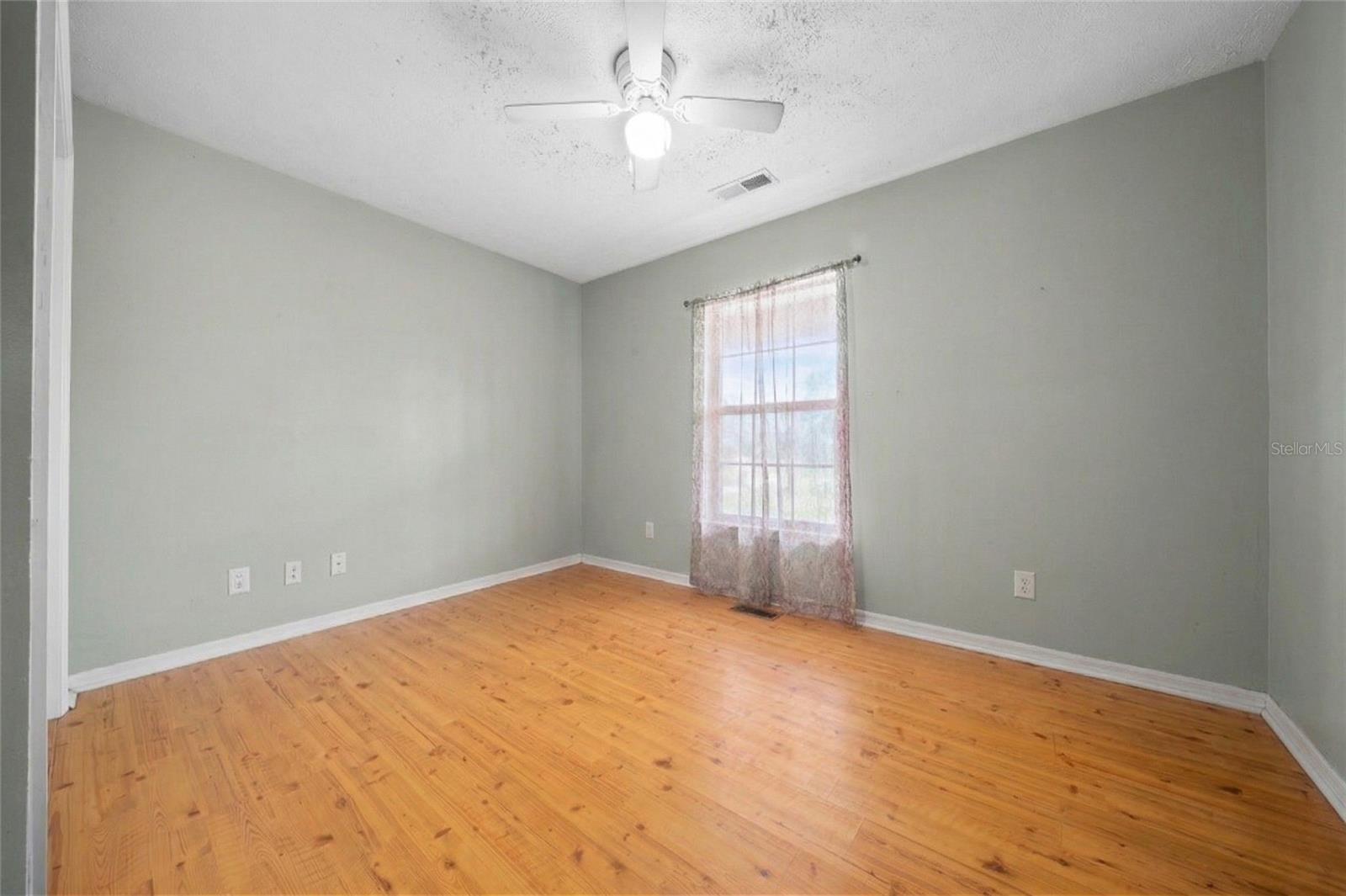 Image 14 of 24 For 14569 96th Court