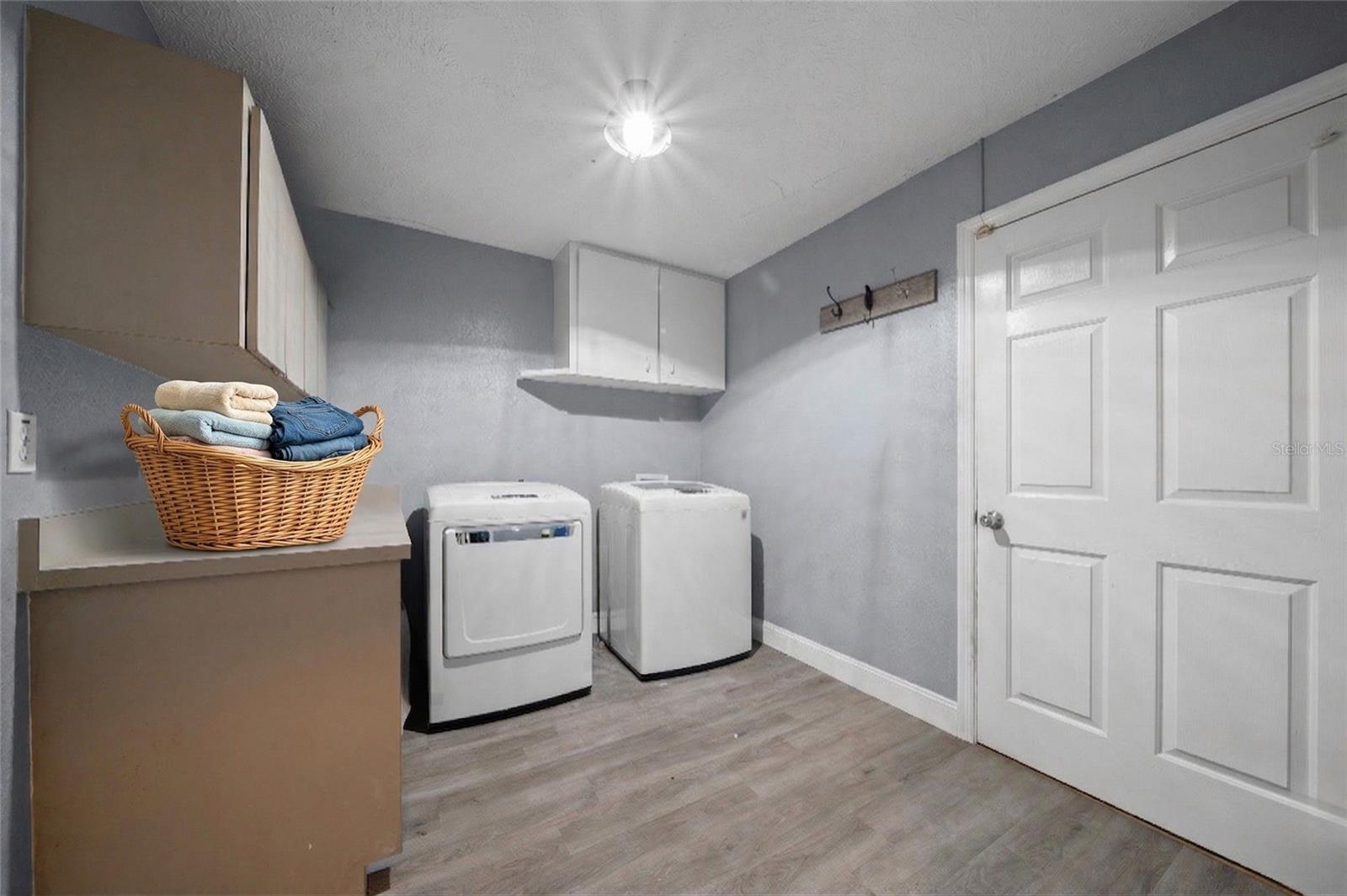 Image 22 of 24 For 14569 96th Court