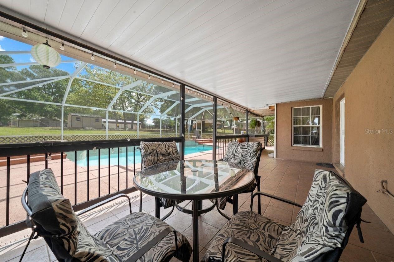 Image 7 of 24 For 14569 96th Court