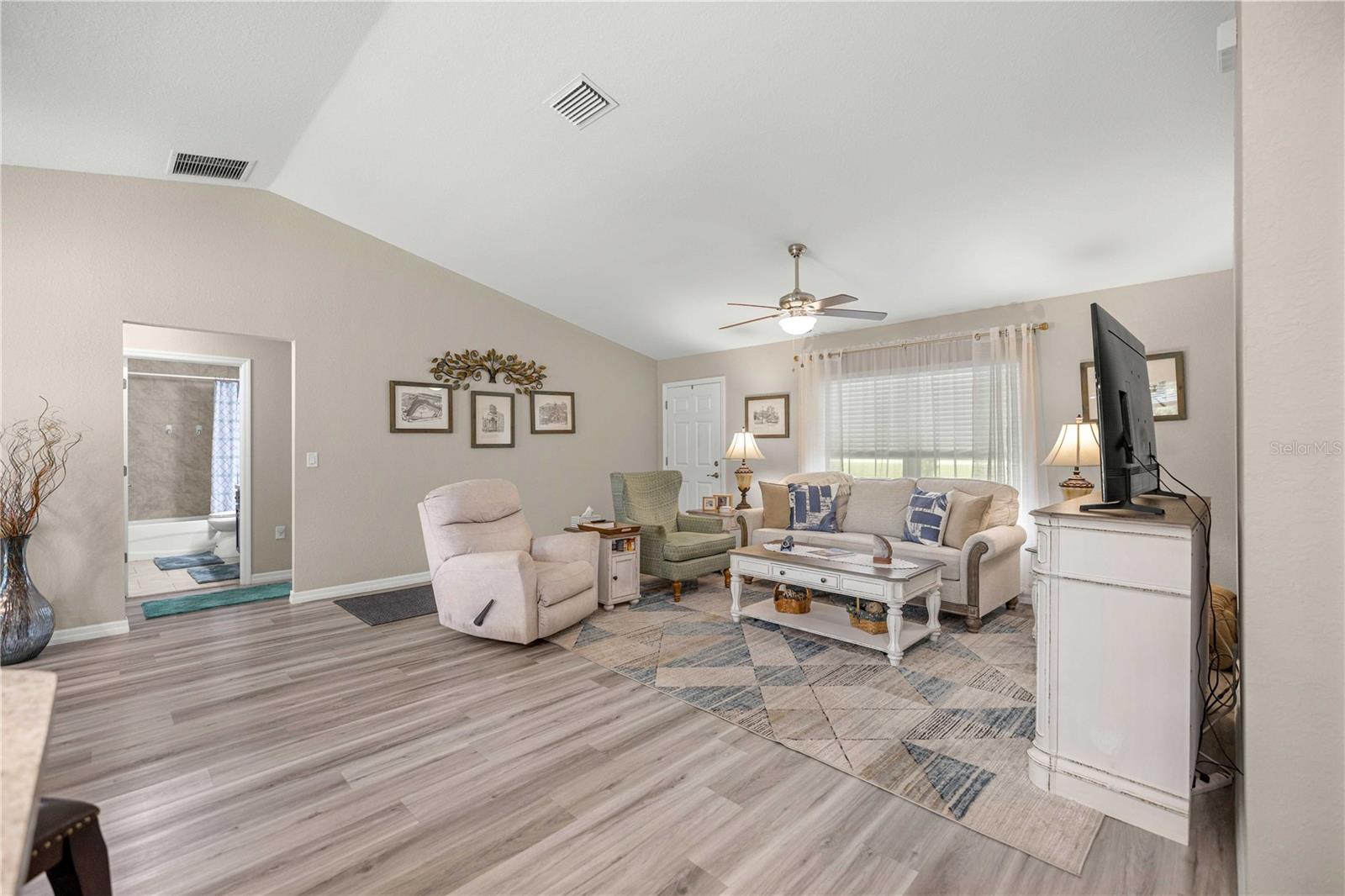 Image 20 of 23 For 19839 59th Lane