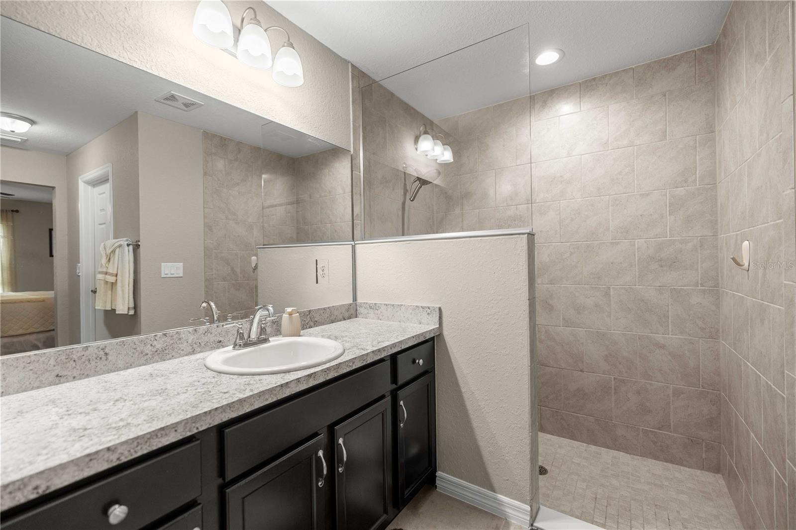 Image 6 of 23 For 19839 59th Lane