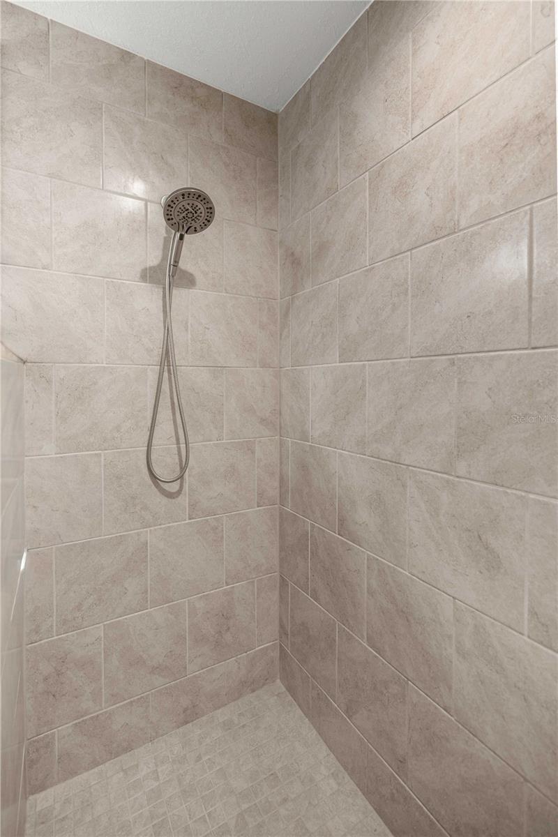 Image 7 of 23 For 19839 59th Lane