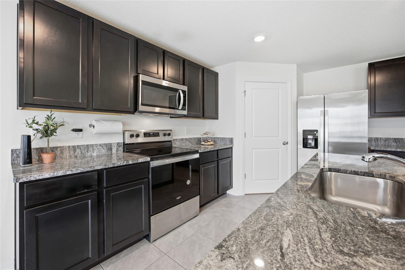 Image 13 of 52 For 5527 43rd Court