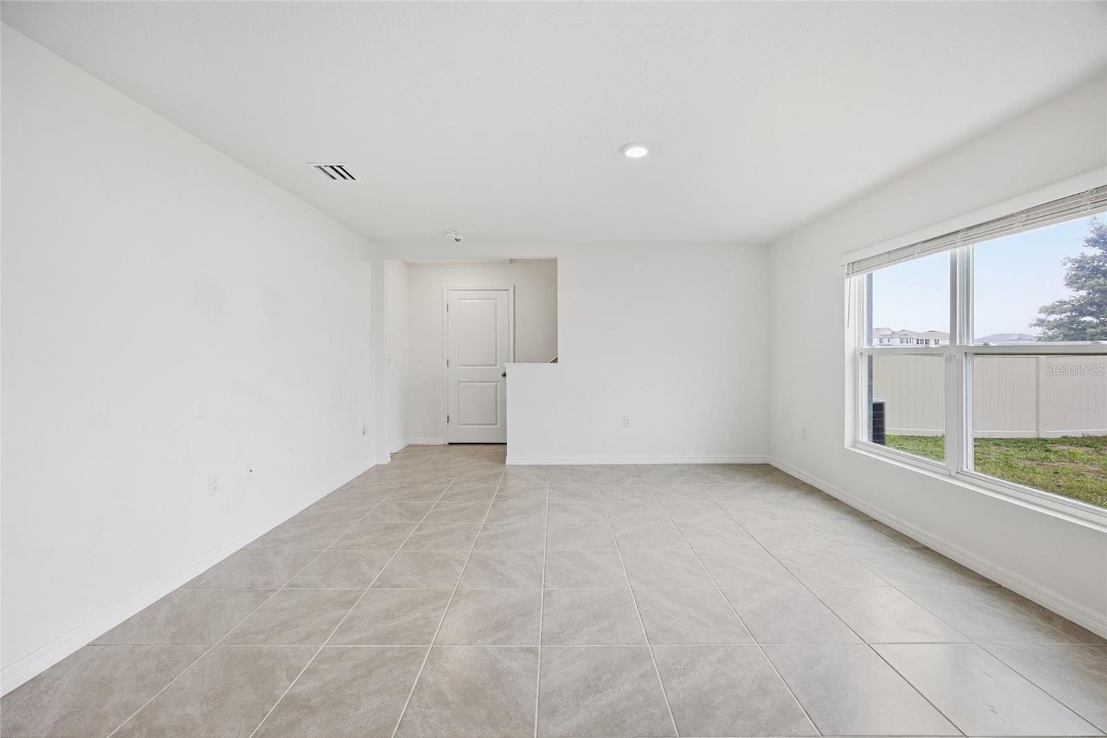 Image 16 of 52 For 5527 43rd Court