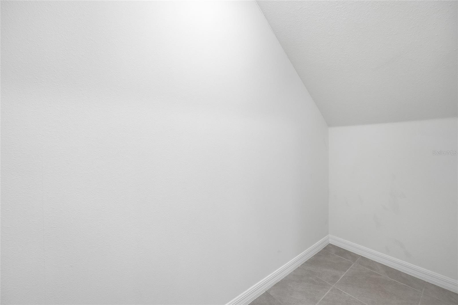 Image 21 of 52 For 5527 43rd Court