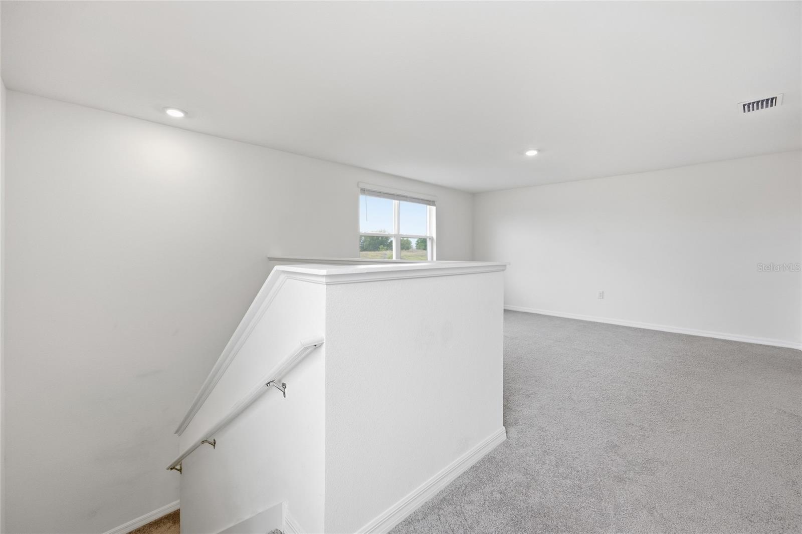 Image 22 of 52 For 5527 43rd Court