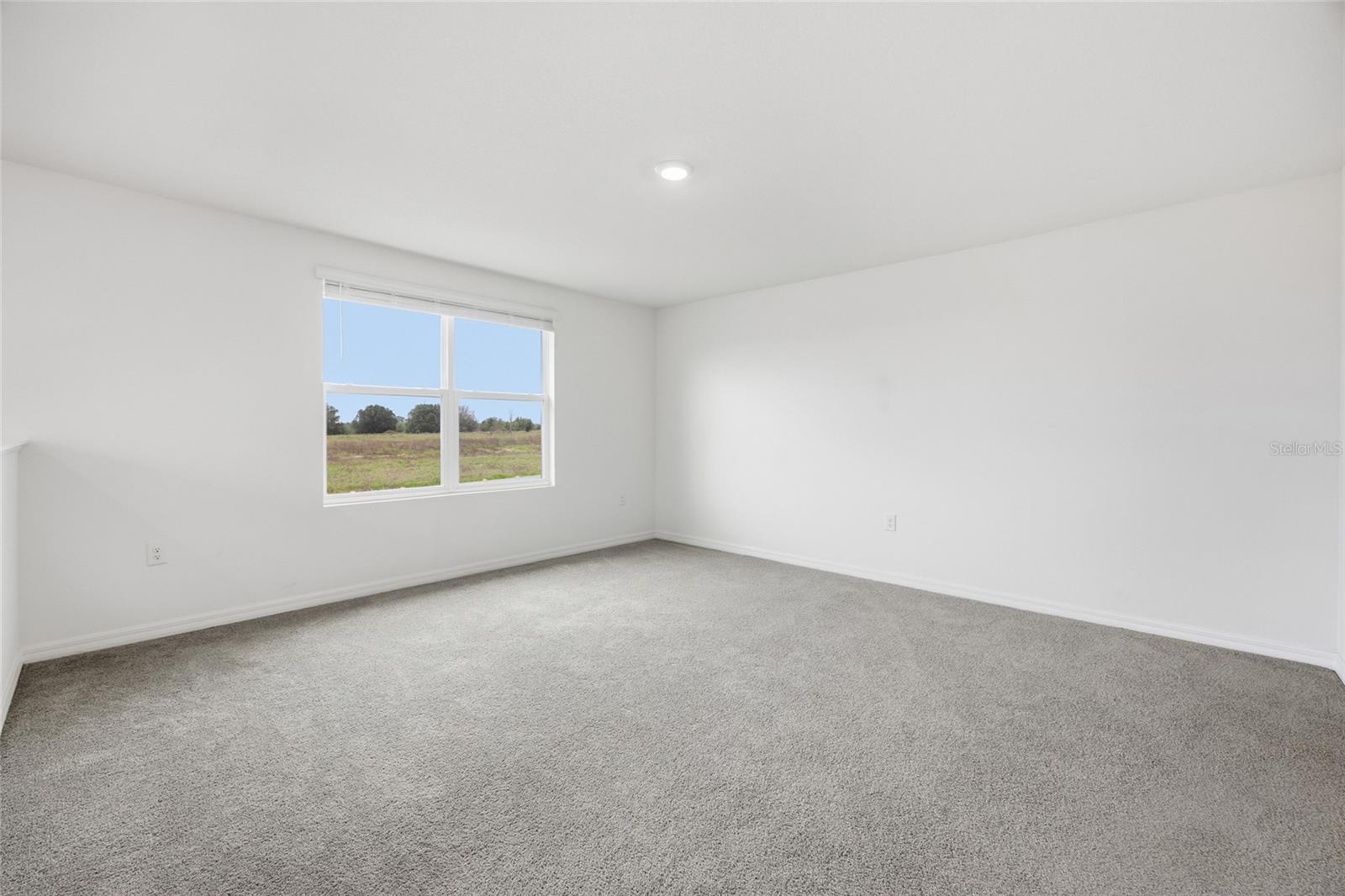 Image 23 of 52 For 5527 43rd Court