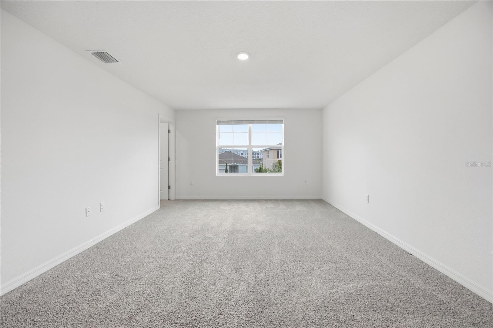 Image 33 of 52 For 5527 43rd Court