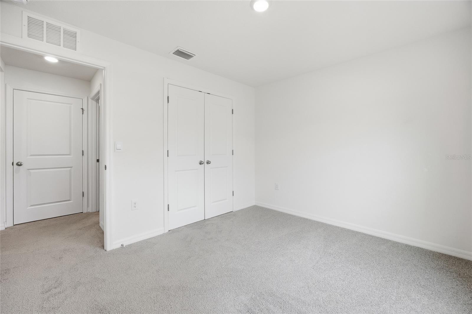 Image 6 of 52 For 5527 43rd Court