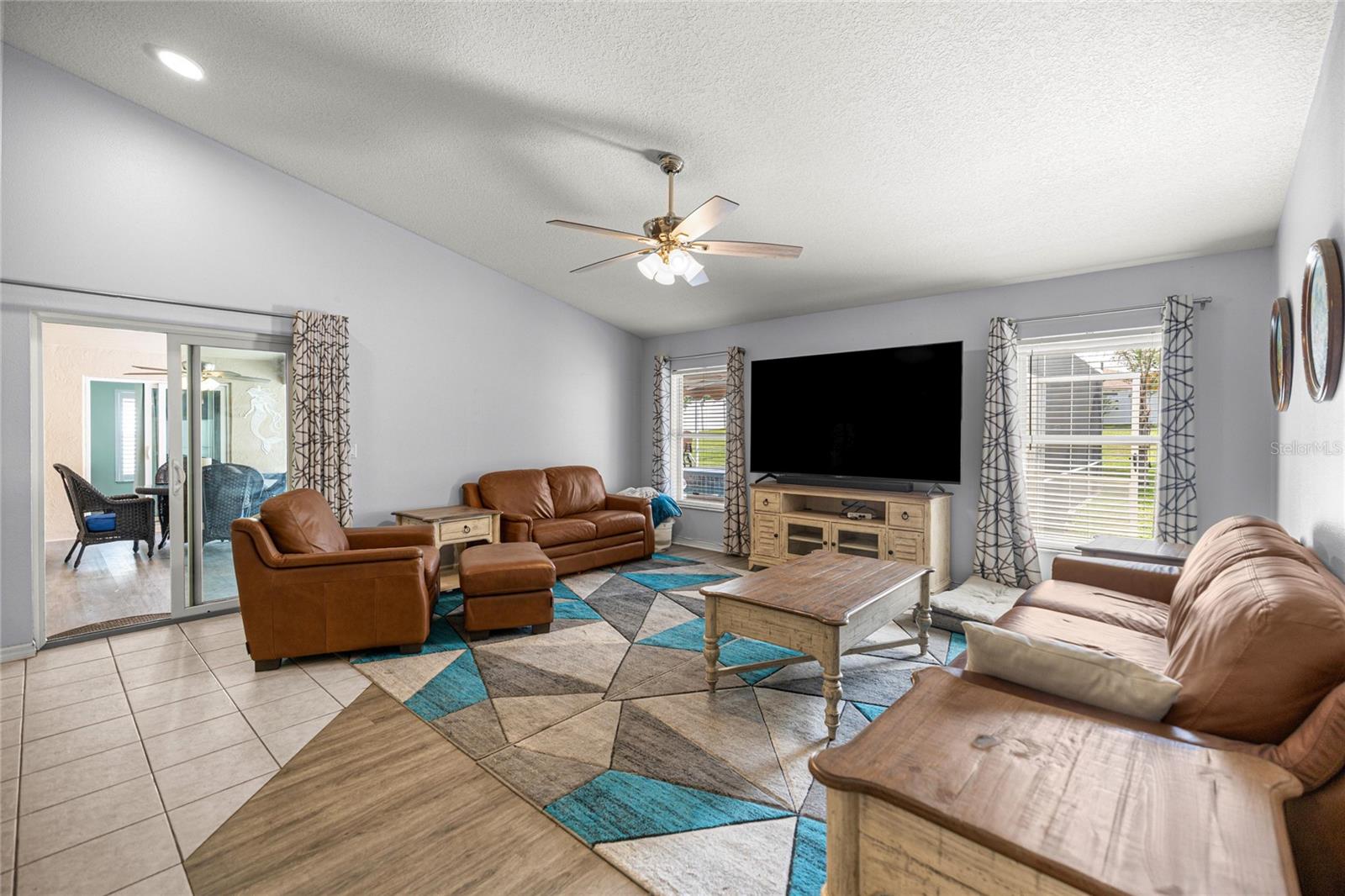 Image 15 of 42 For 10875 47th Avenue