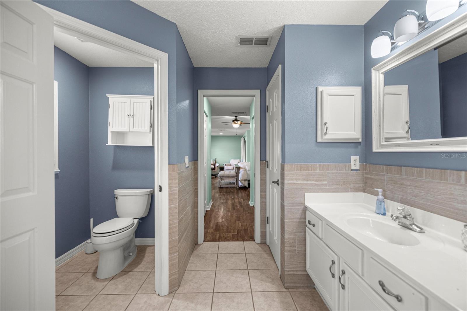 Image 21 of 42 For 10875 47th Avenue