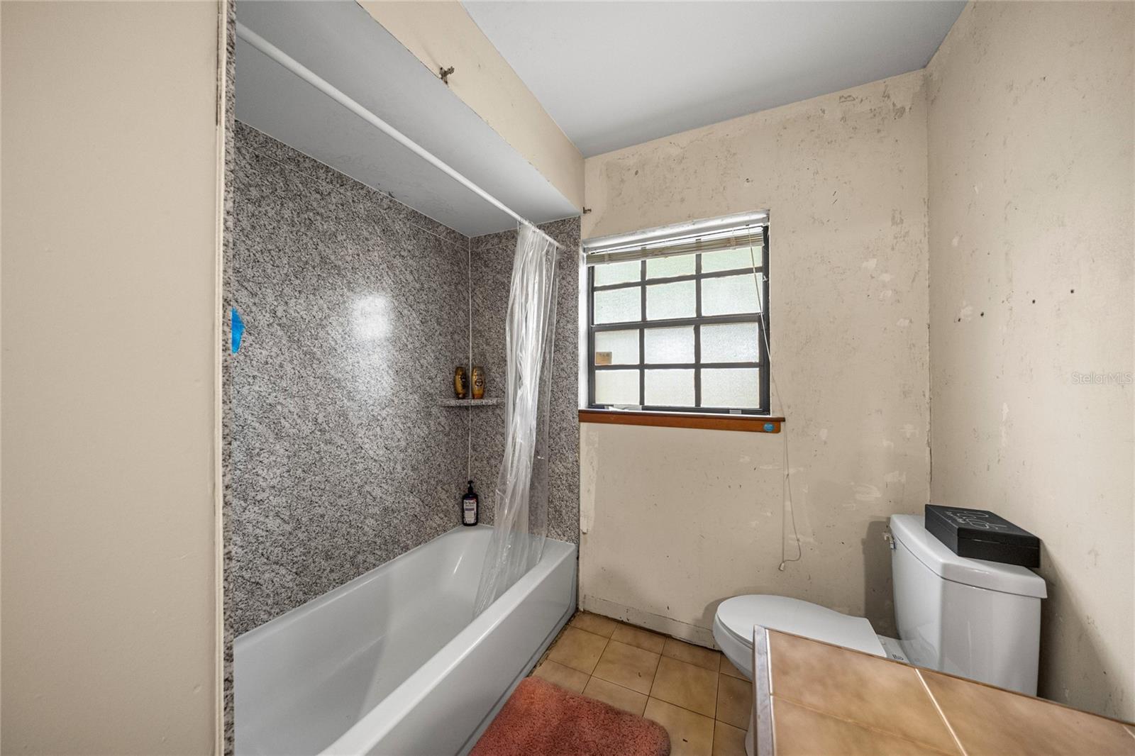 Image 15 of 38 For 12882 78th Terrace