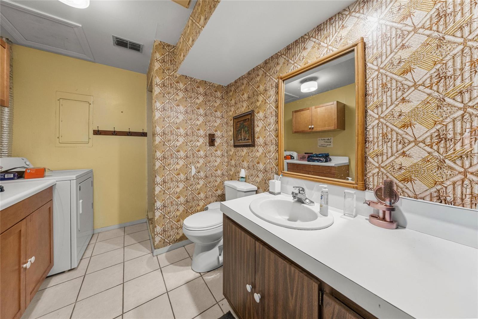 Image 18 of 38 For 12882 78th Terrace