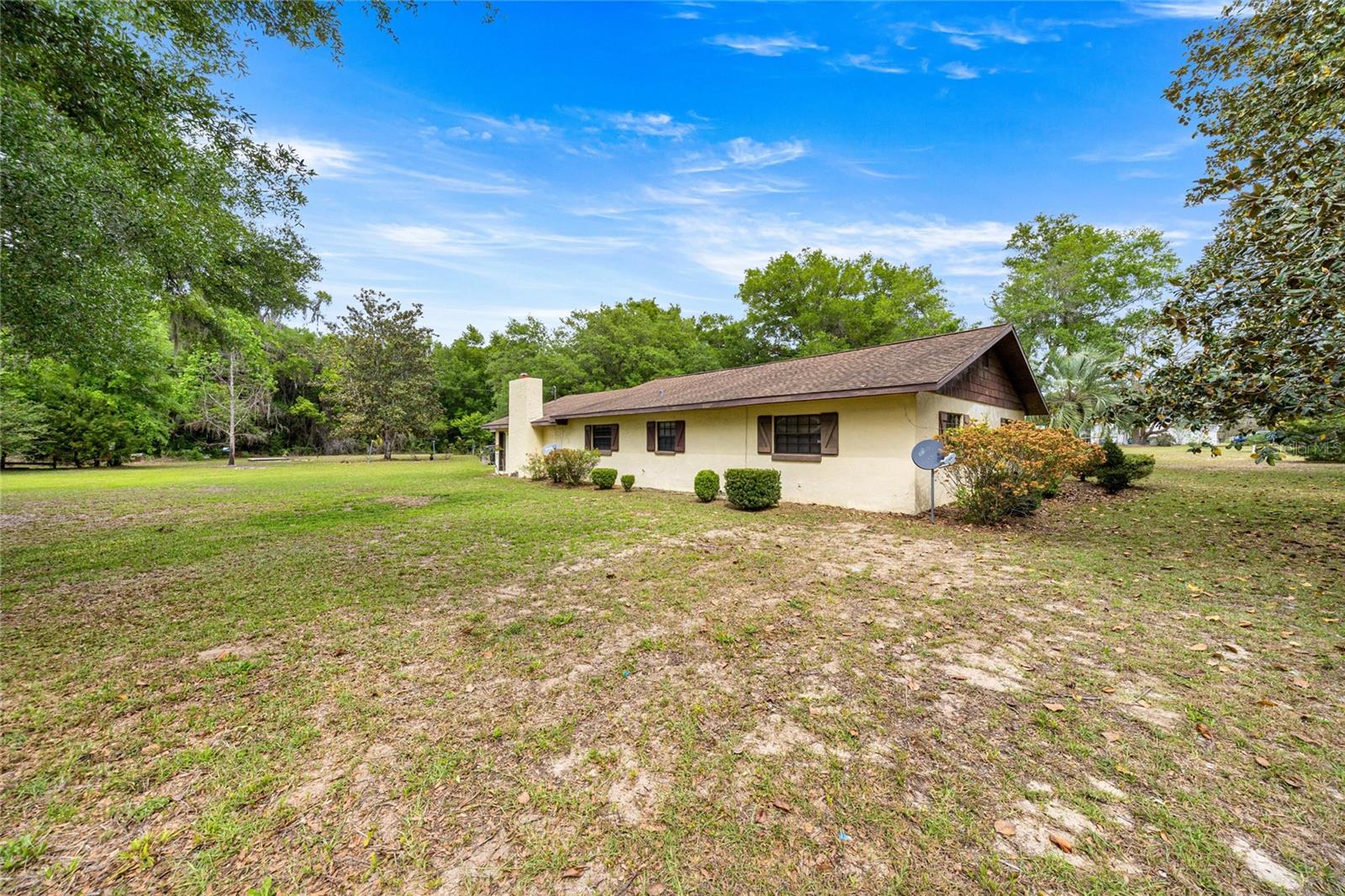 Image 4 of 38 For 12882 78th Terrace