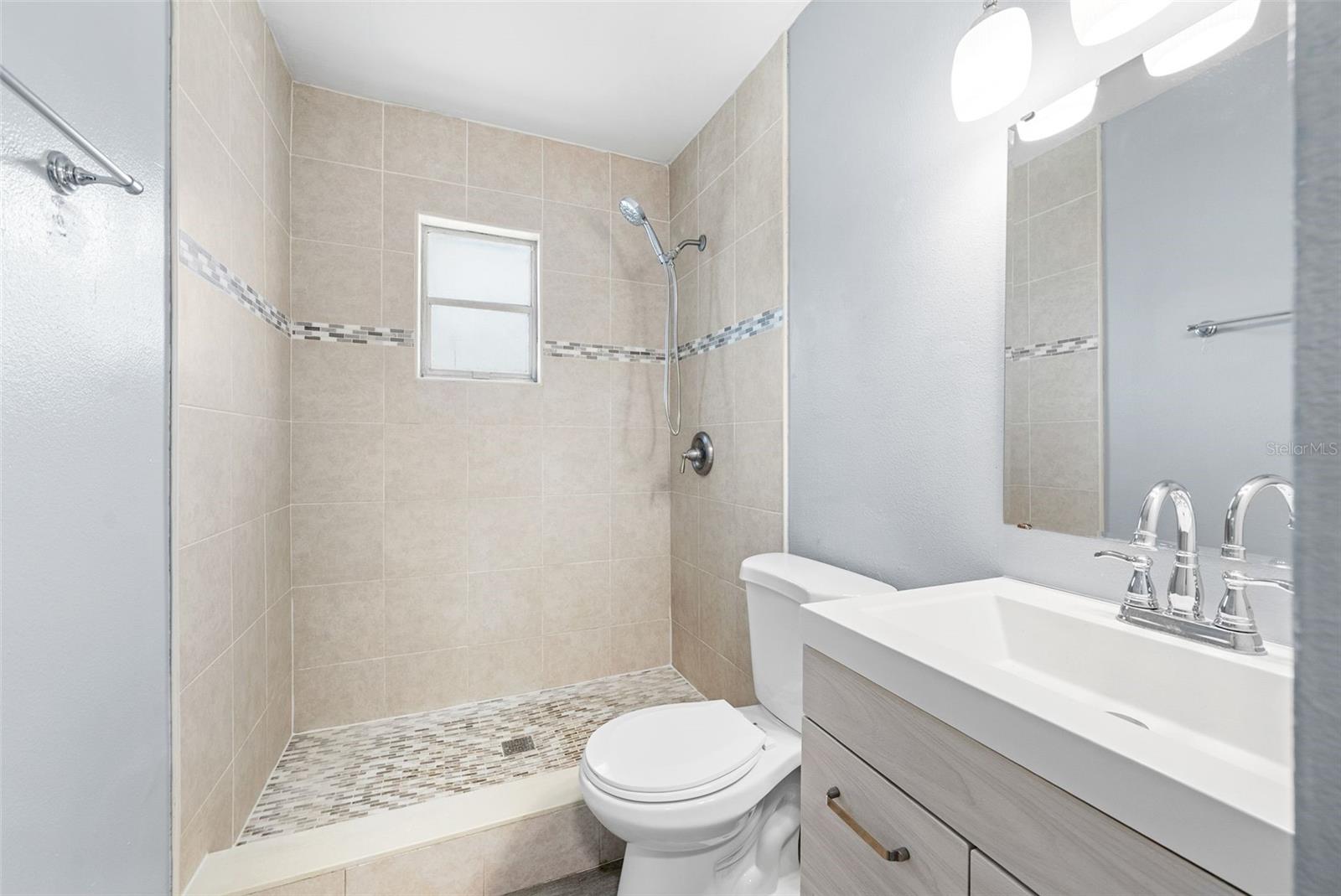 Image 22 of 33 For 2213 36th Street