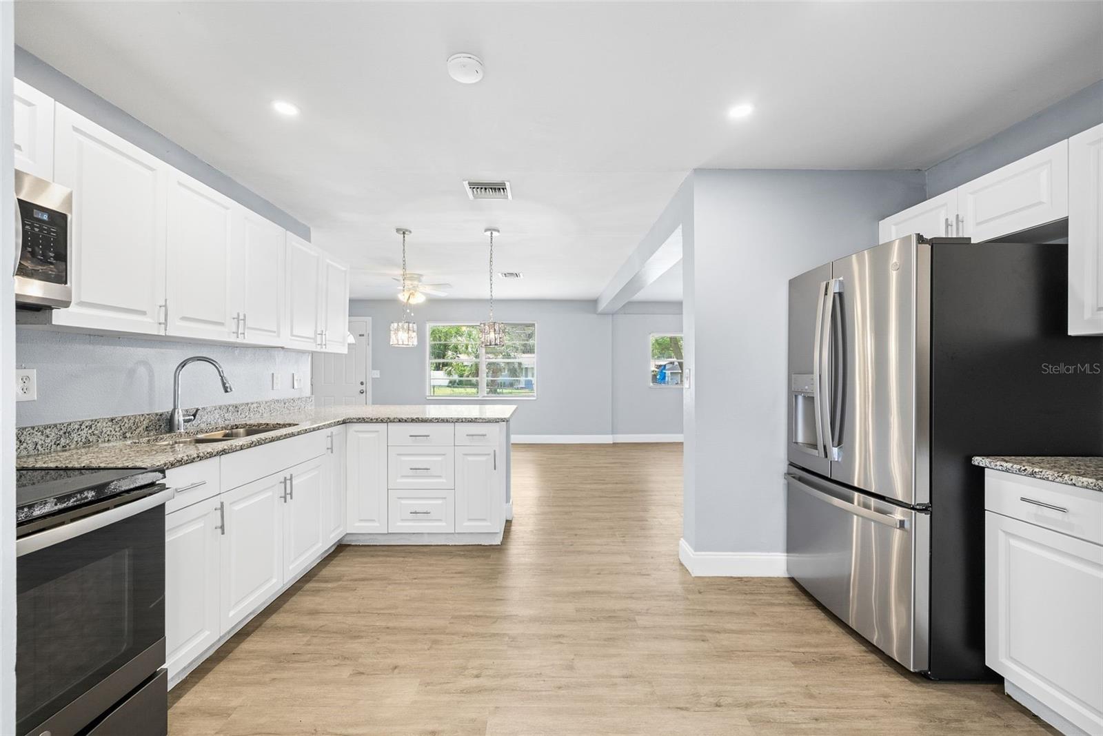 Image 9 of 33 For 2213 36th Street