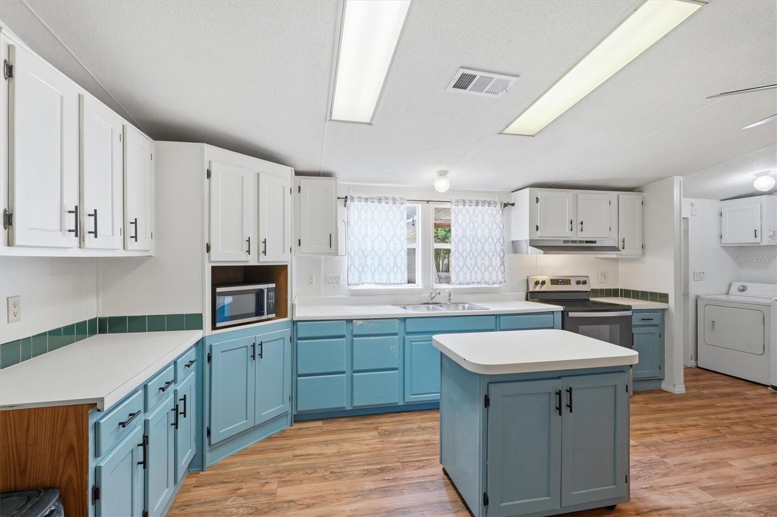 Image 13 of 40 For 11720 19th Street