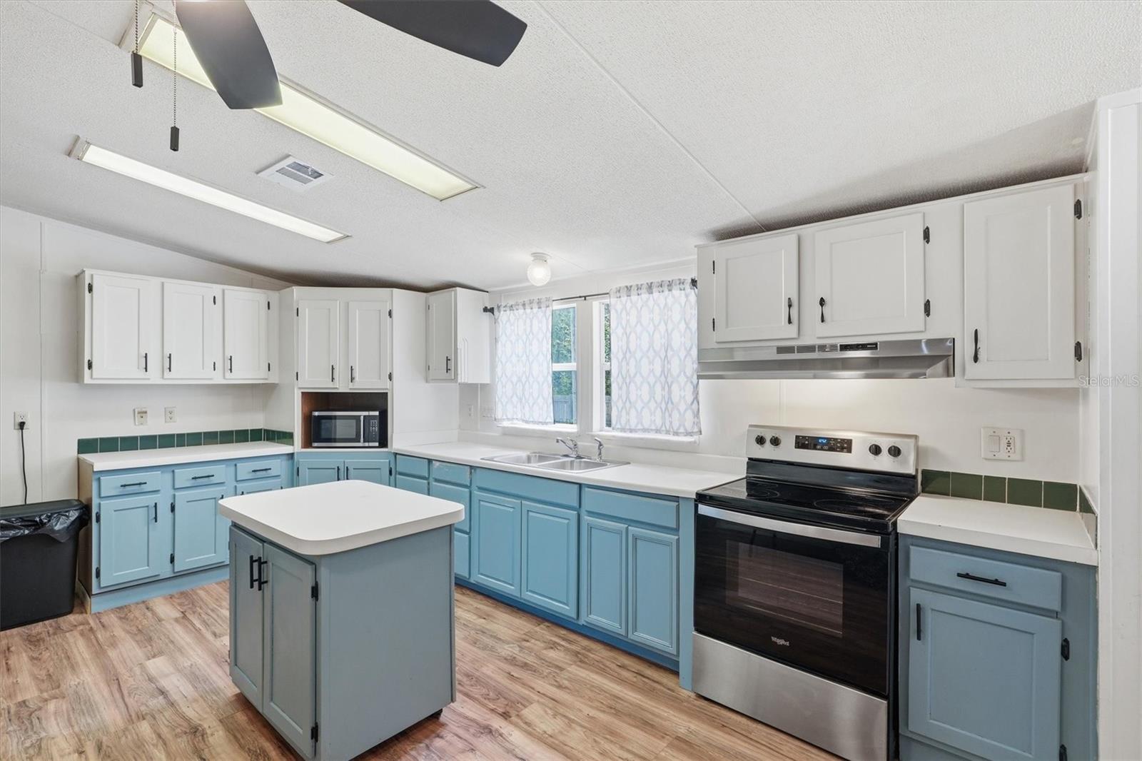 Image 14 of 40 For 11720 19th Street