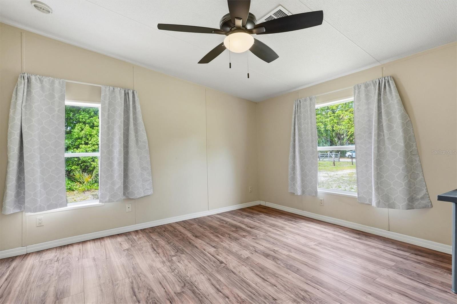 Image 16 of 40 For 11720 19th Street