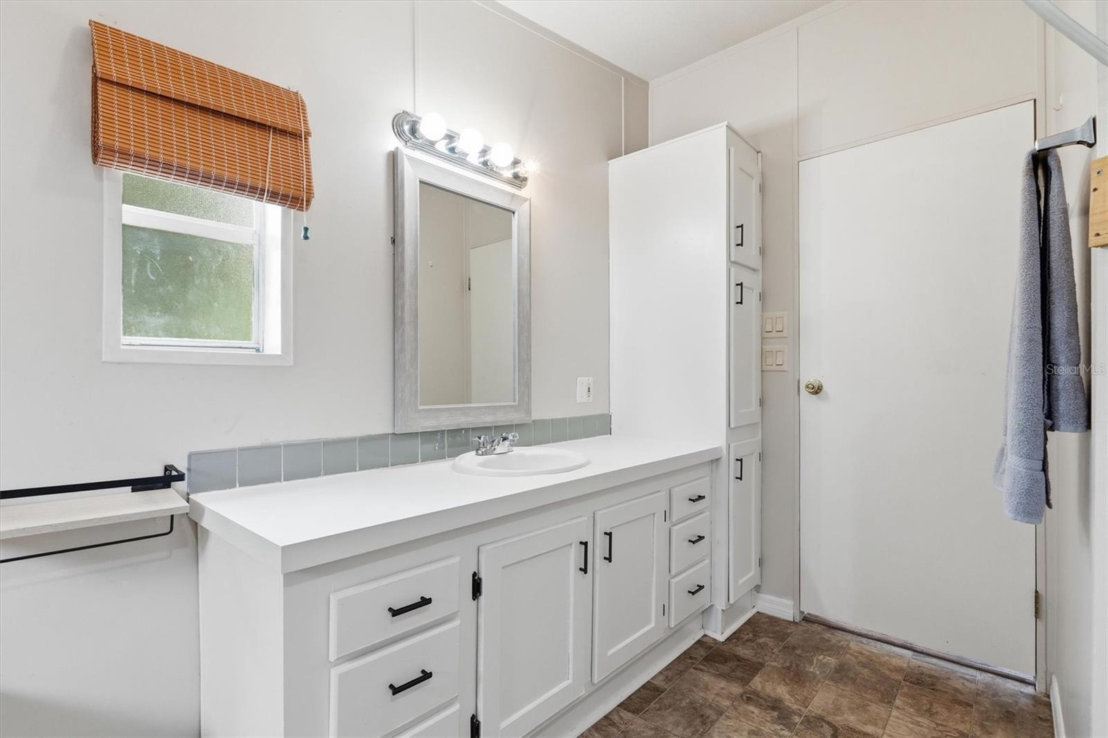 Image 20 of 40 For 11720 19th Street