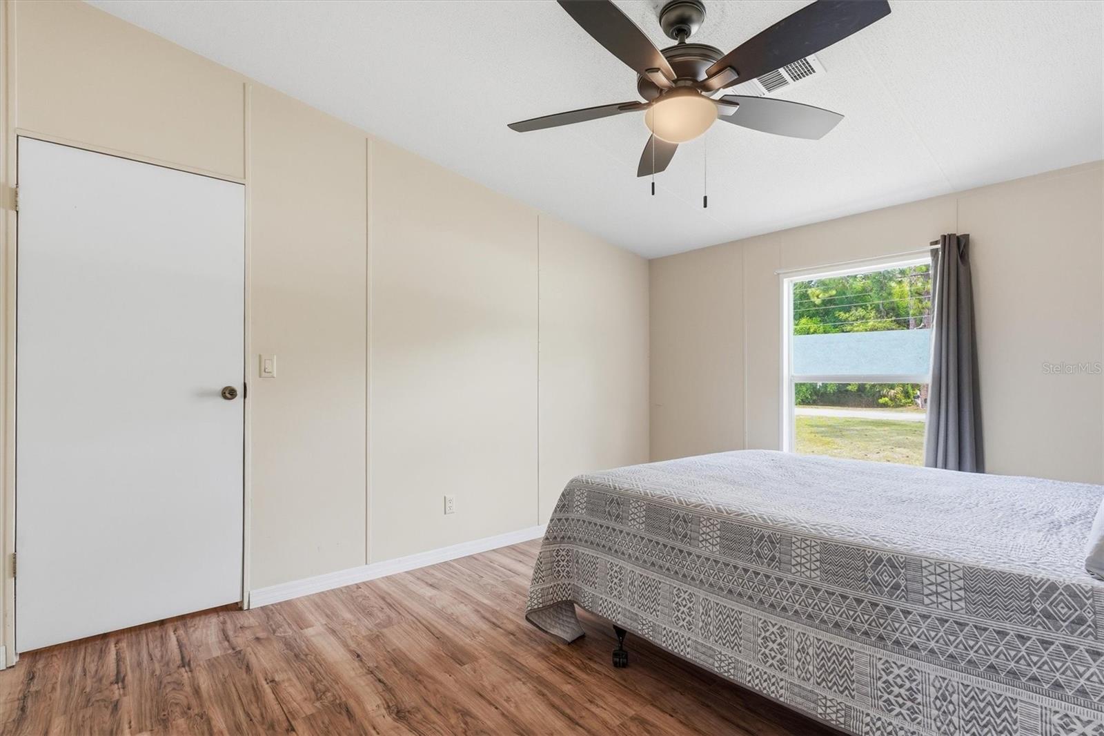 Image 23 of 40 For 11720 19th Street