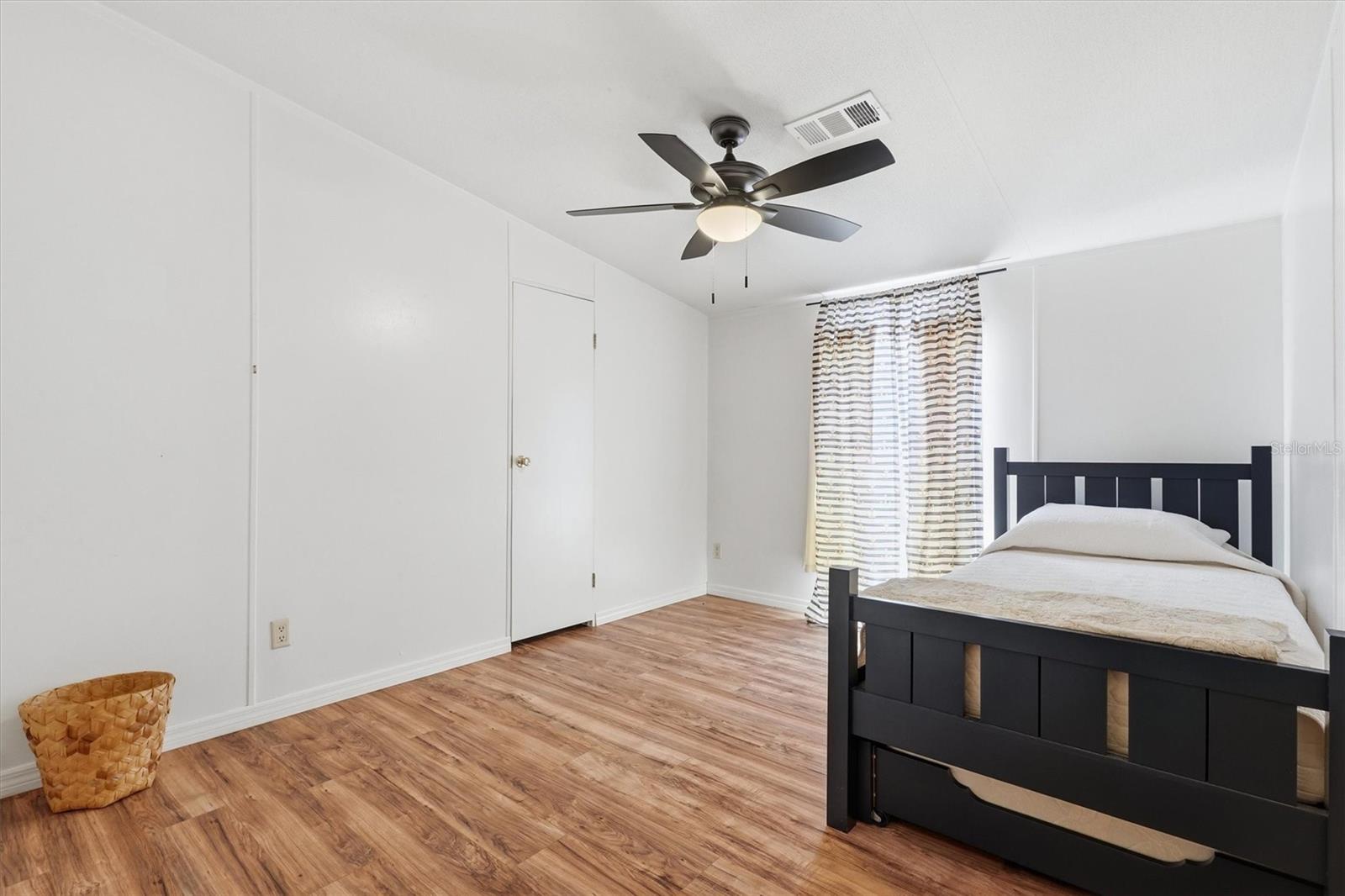 Image 25 of 40 For 11720 19th Street