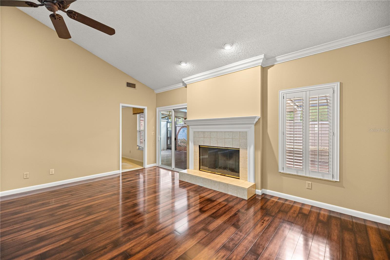 Image 13 of 34 For 2050 37th Court Circle