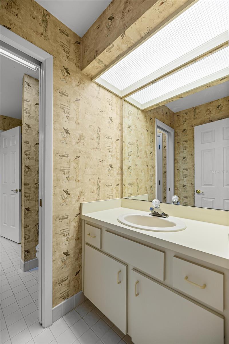 Image 23 of 34 For 2050 37th Court Circle