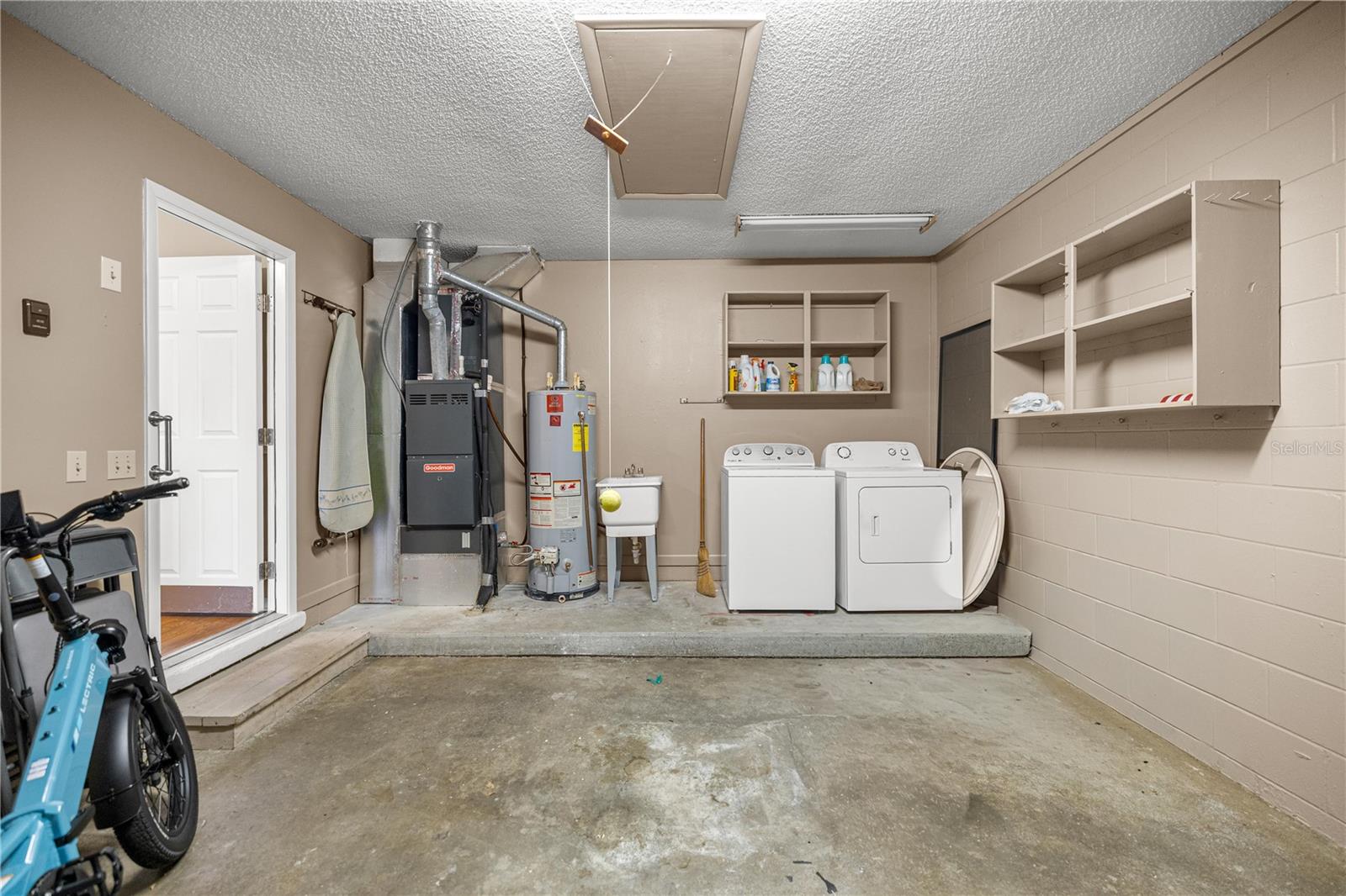 Image 31 of 34 For 2050 37th Court Circle