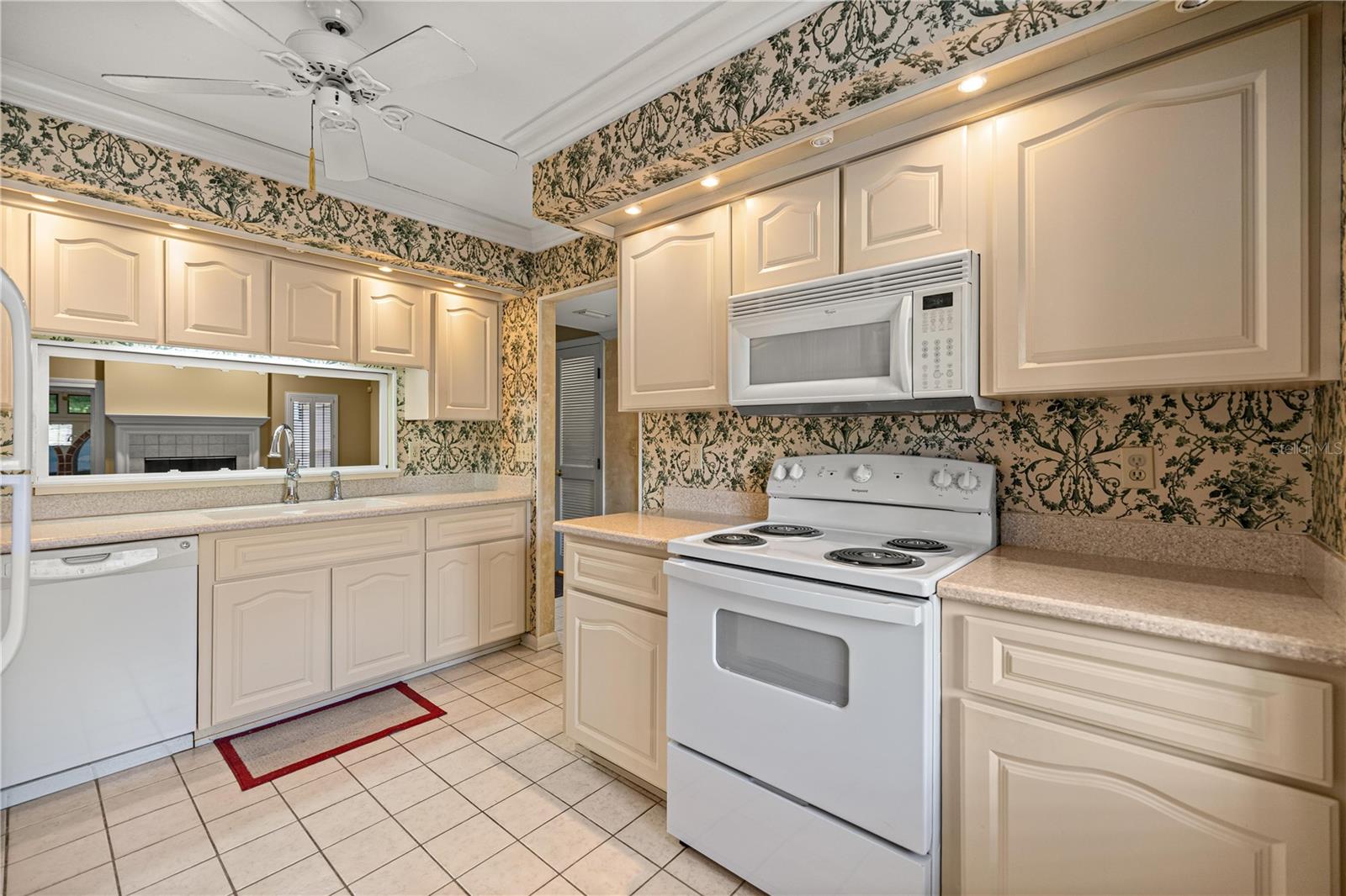 Image 6 of 34 For 2050 37th Court Circle