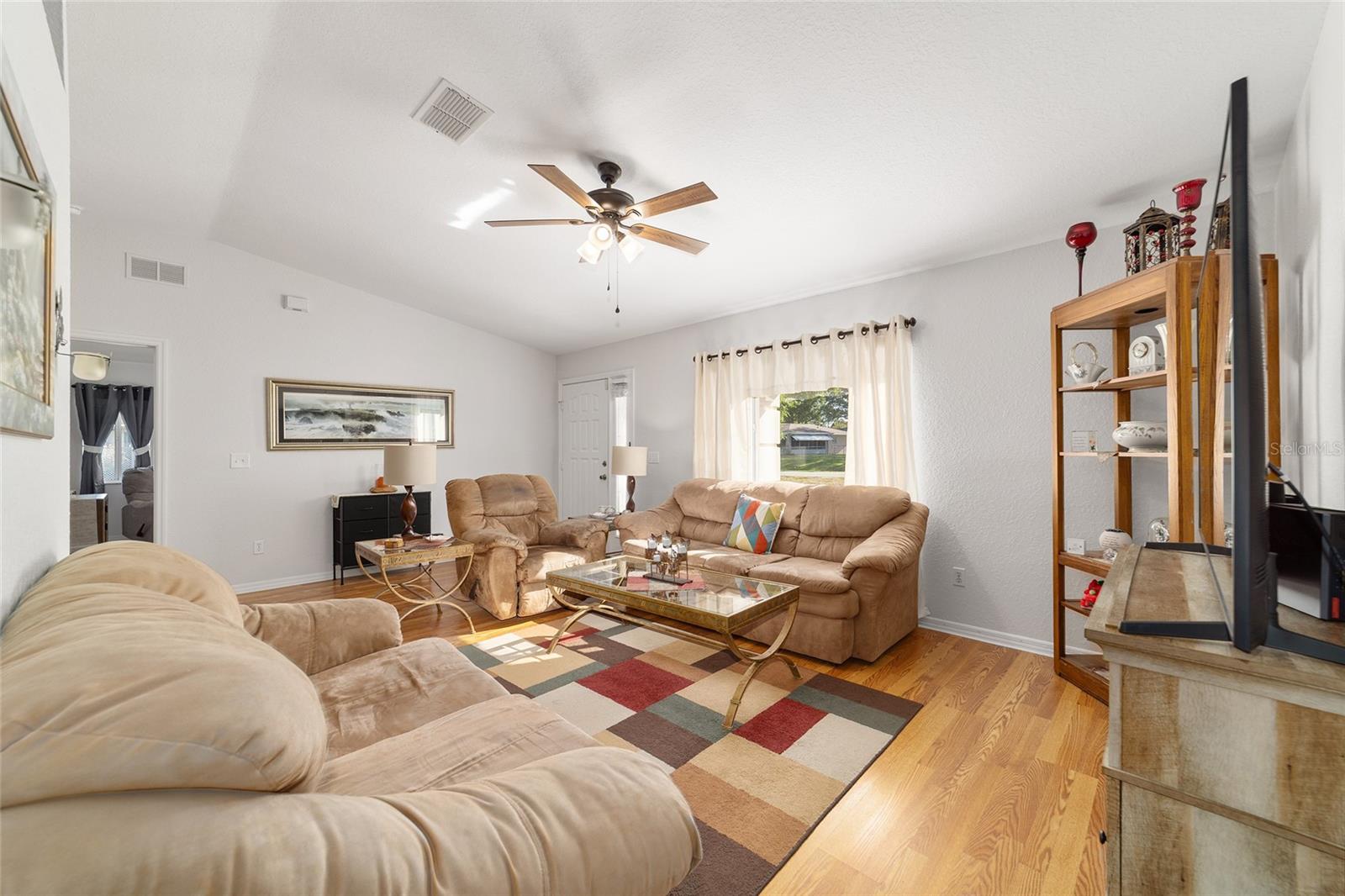 Image 11 of 49 For 10470 61st Terrace Road