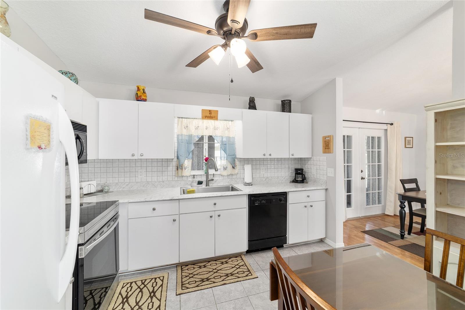 Image 22 of 49 For 10470 61st Terrace Road