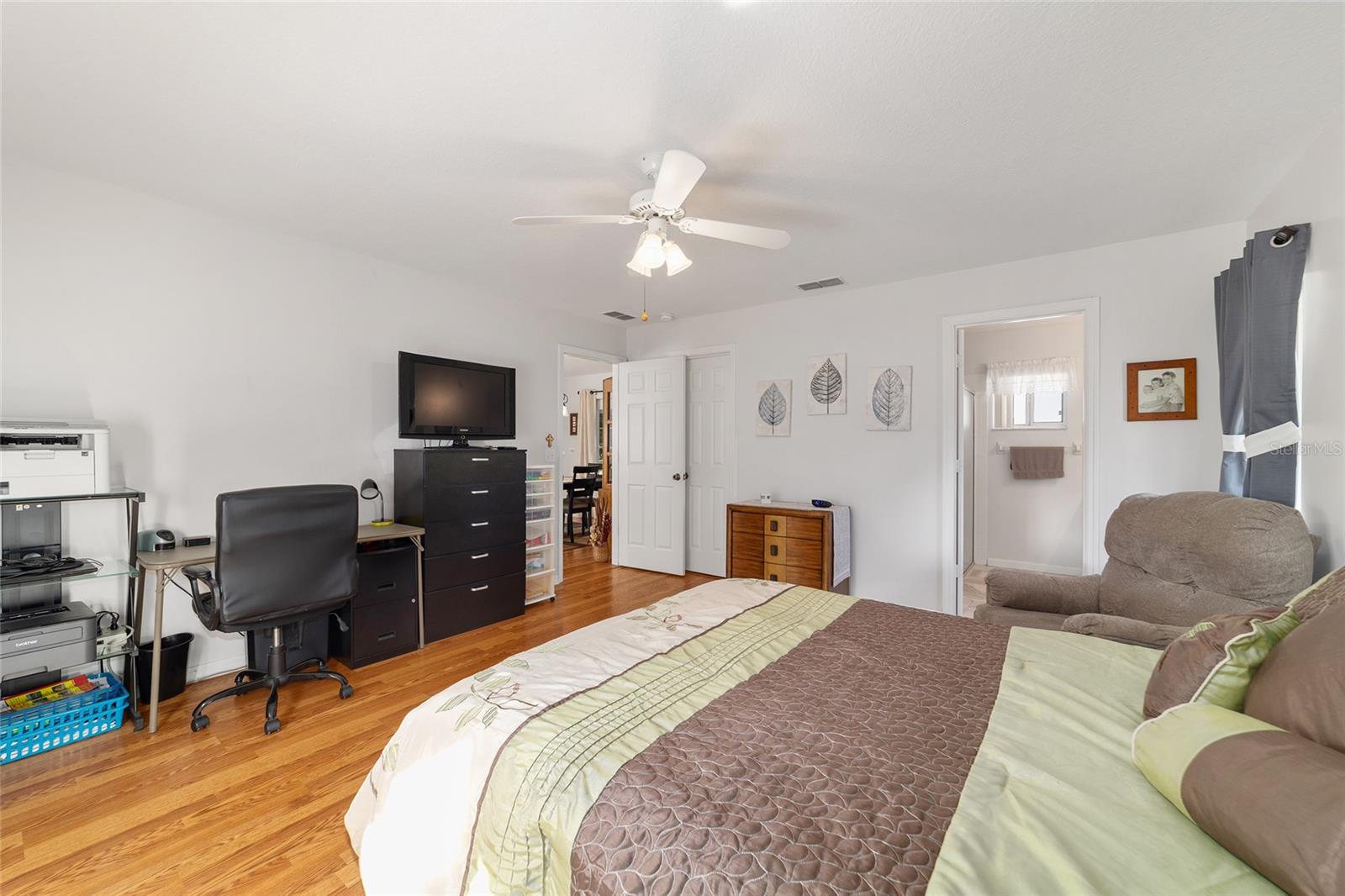 Image 27 of 49 For 10470 61st Terrace Road