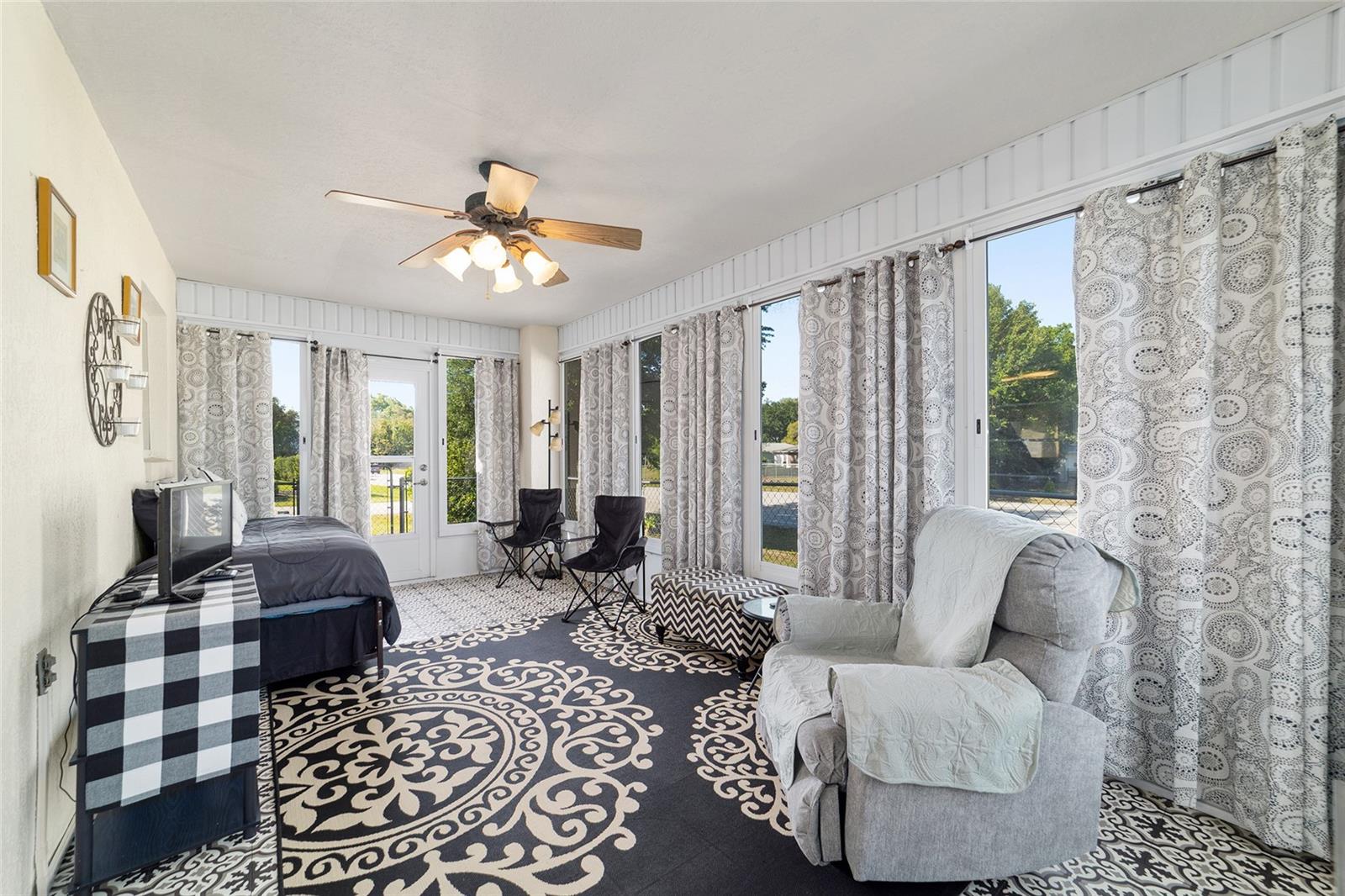 Image 41 of 49 For 10470 61st Terrace Road