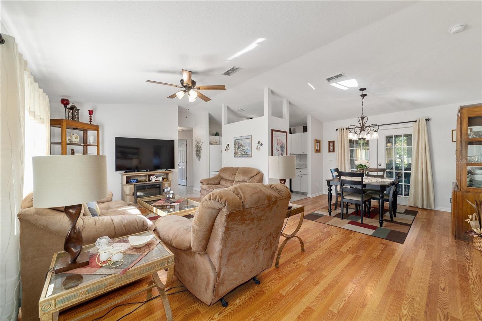 Image 7 of 49 For 10470 61st Terrace Road