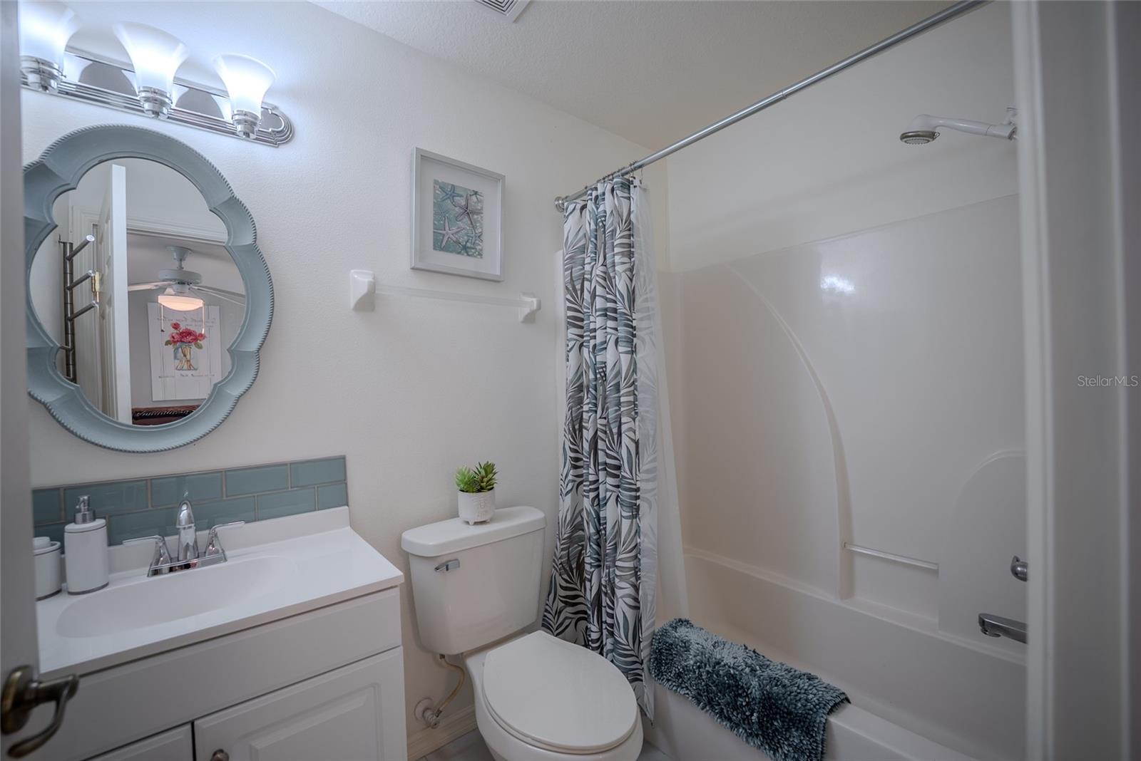 Image 11 of 49 For 8037 81st Loop