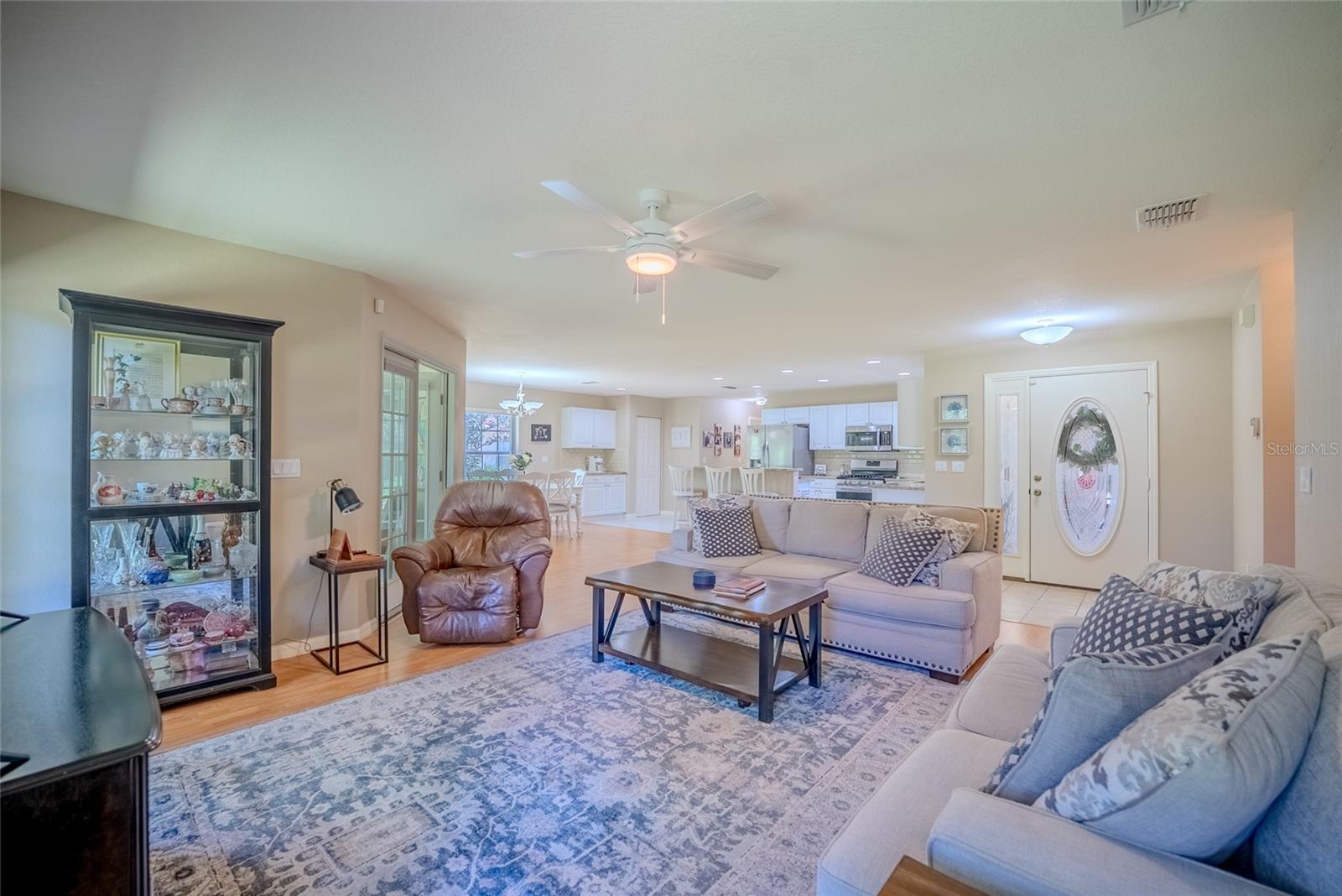 Image 18 of 49 For 8037 81st Loop