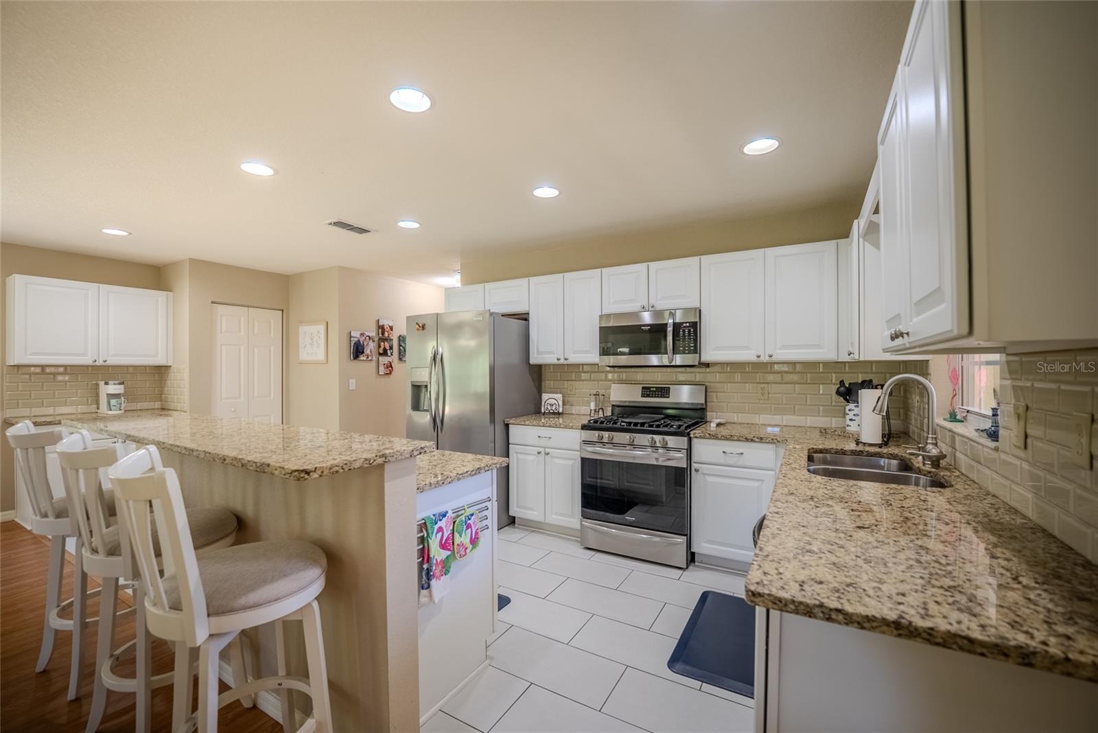 Image 19 of 49 For 8037 81st Loop