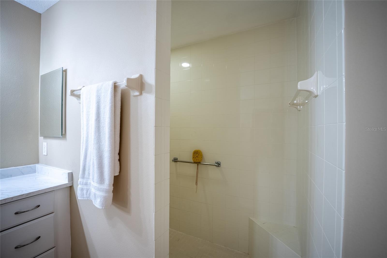 Image 39 of 49 For 8037 81st Loop