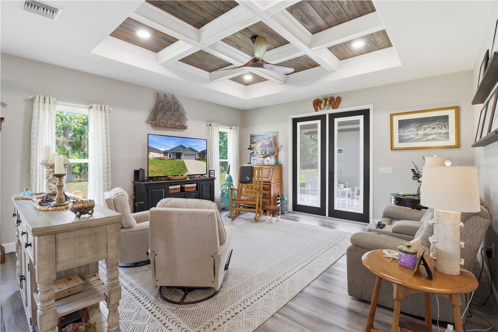 Listing photo id 16 for 9689 White Egret Path