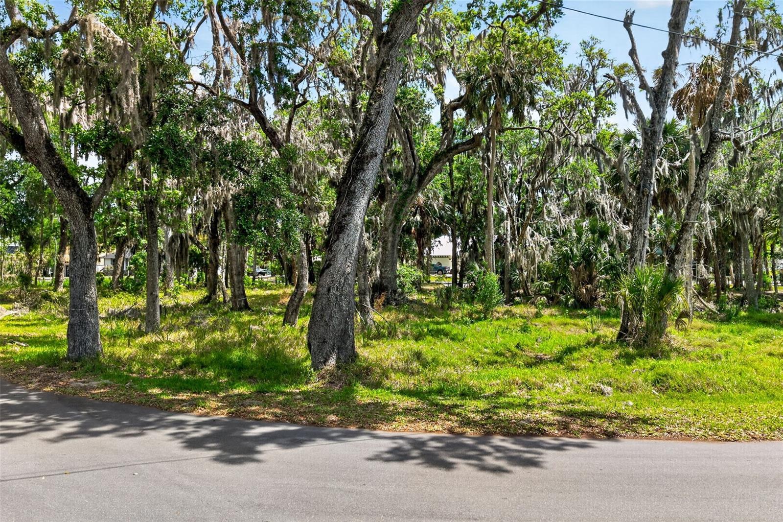 Image 6 of 16 For 580 14th Place