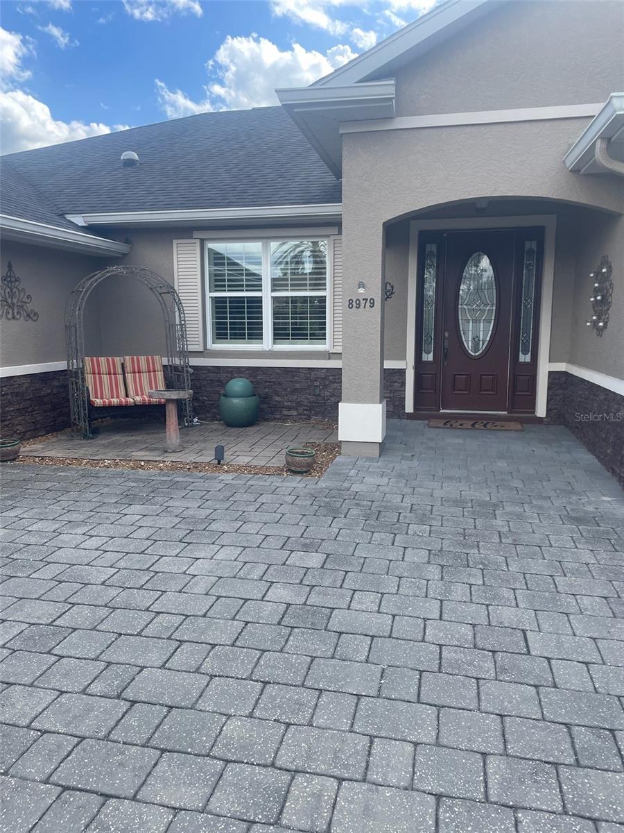 Image 3 of 22 For 8979 86th Loop