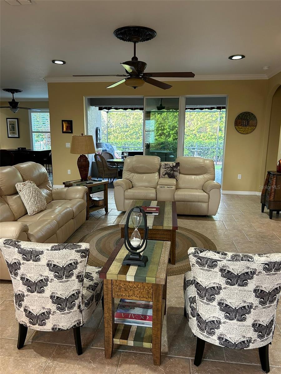 Image 6 of 22 For 8979 86th Loop