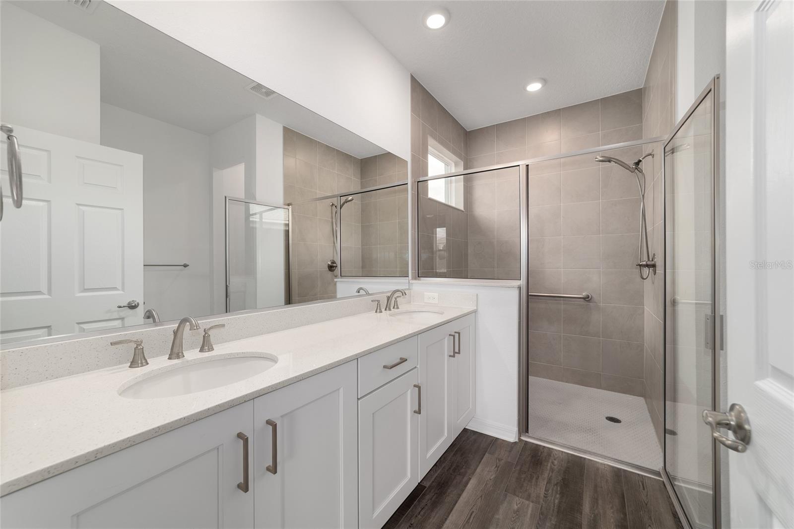 Image 29 of 50 For 10323 98th Place Road