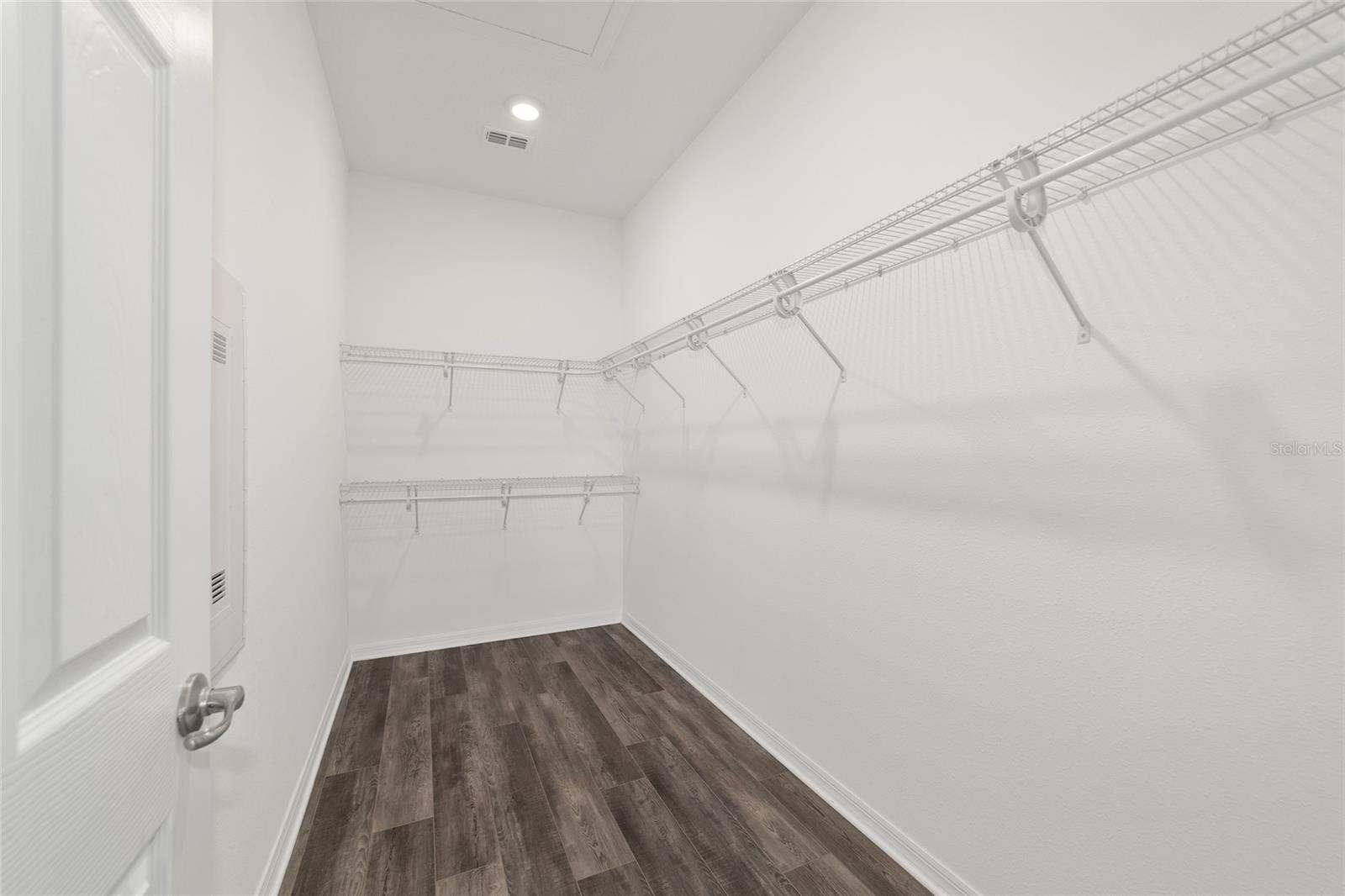 Image 32 of 50 For 10323 98th Place Road