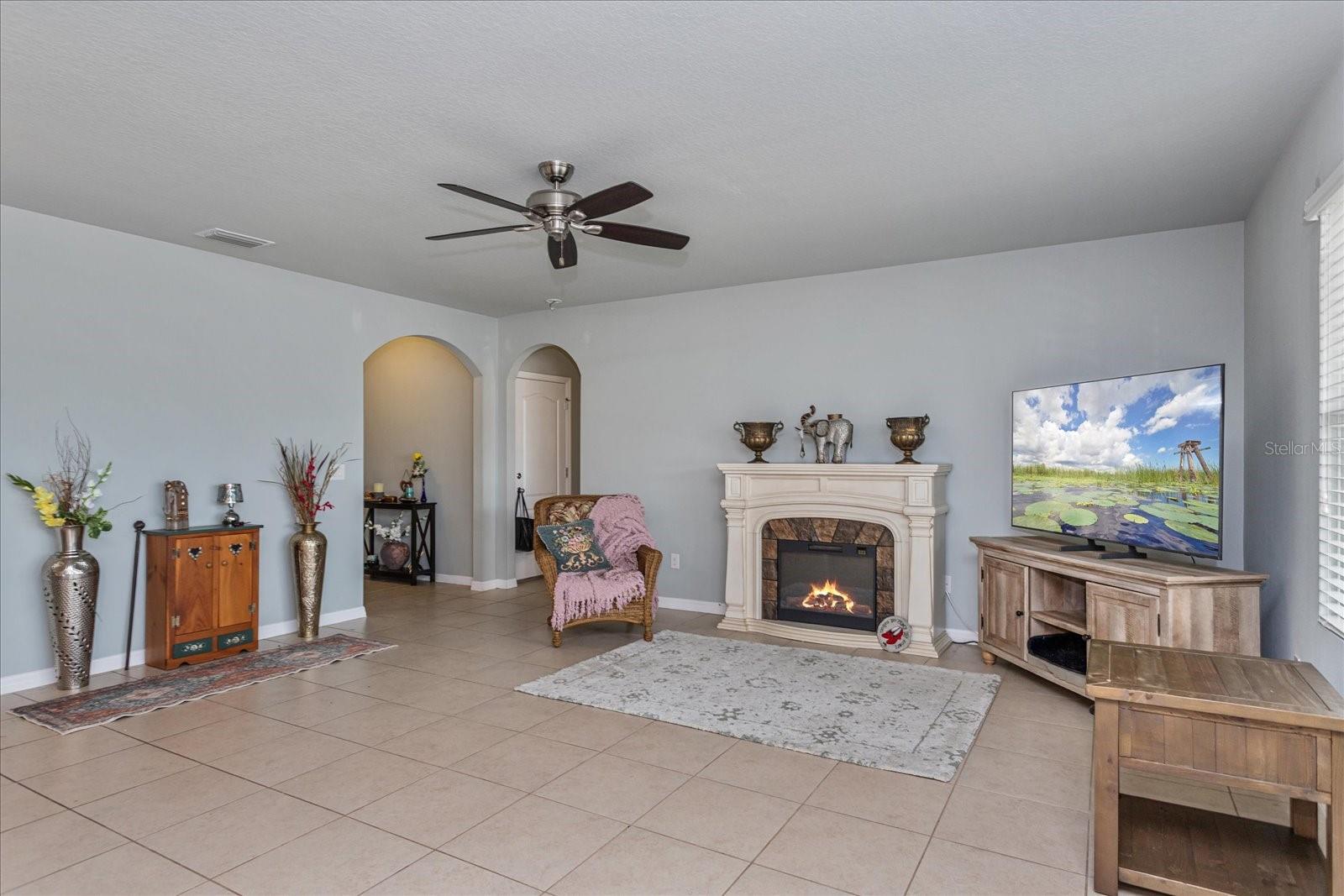 Image 5 of 22 For 6742 64th Avenue