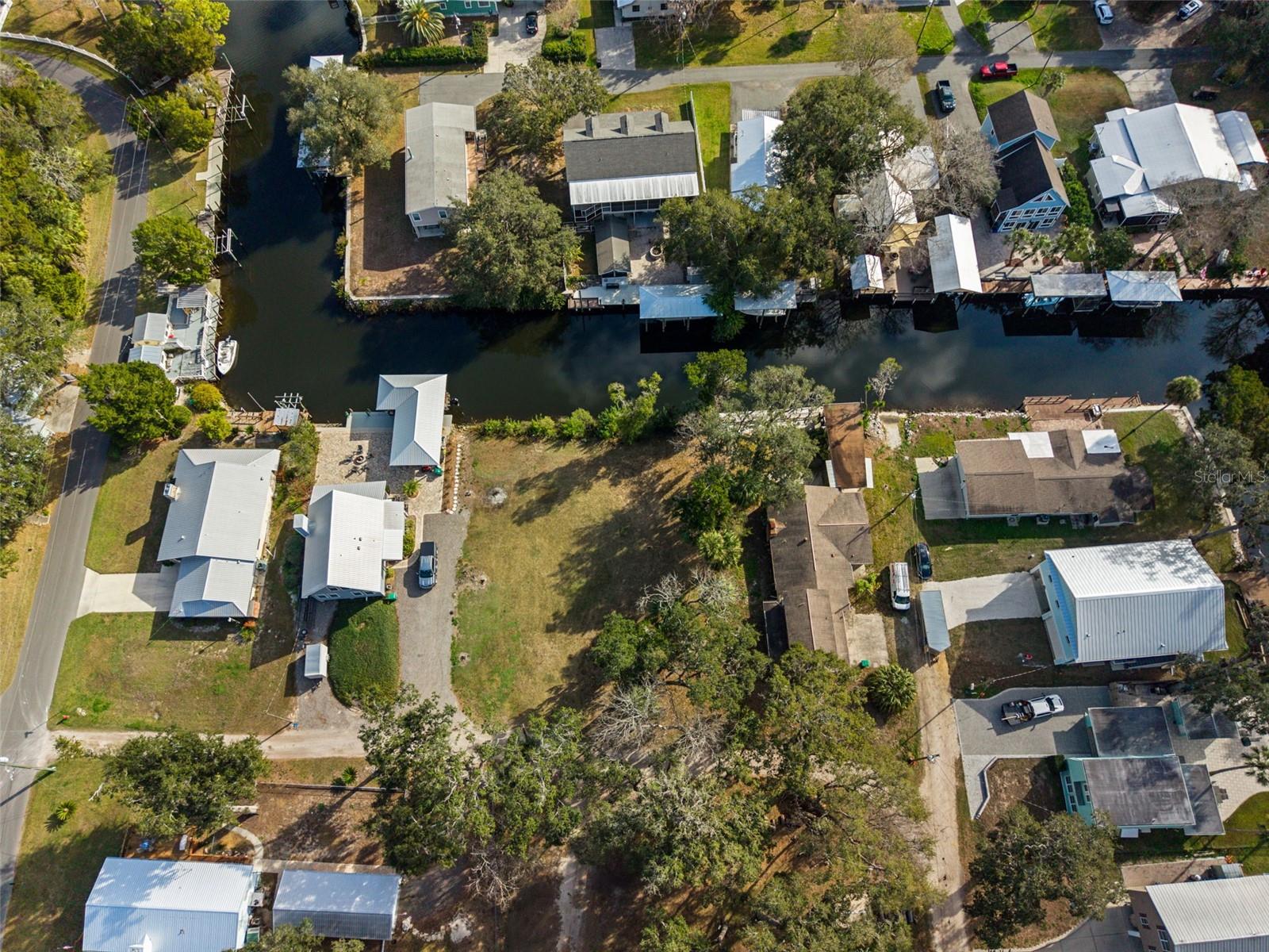 Listing photo id 2 for 5799 Kingdom Terrace