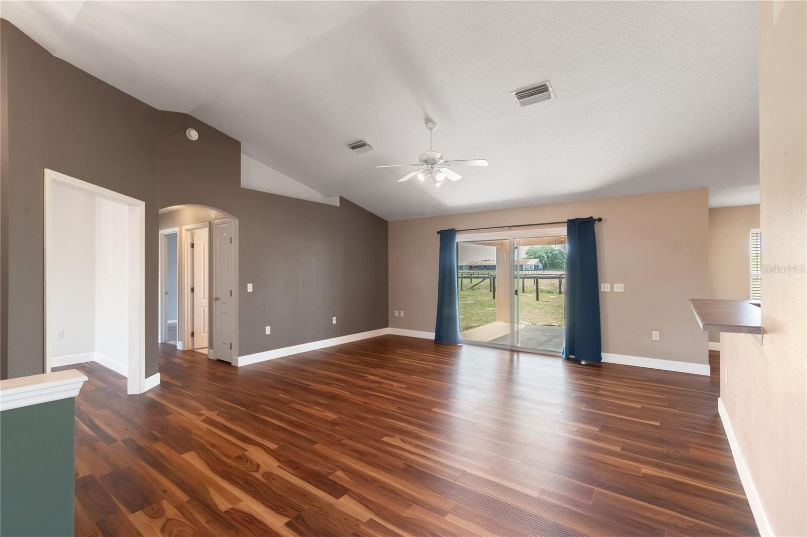 Image 15 of 49 For 6314 64th Avenue