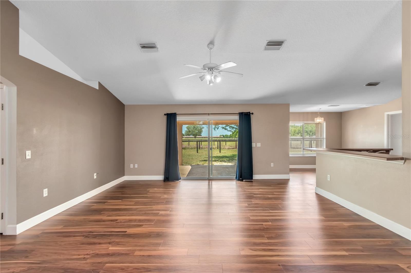 Image 16 of 49 For 6314 64th Avenue